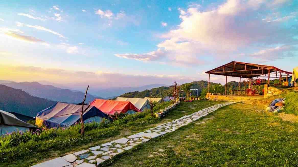 Camping in Kanatal